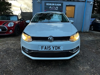 Used Volkswagen Polo 2015 for sale - 76437333: Photo