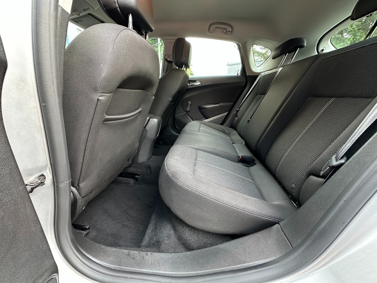 Used Vauxhall Astra 2015 for sale - 77877899: Photo 12