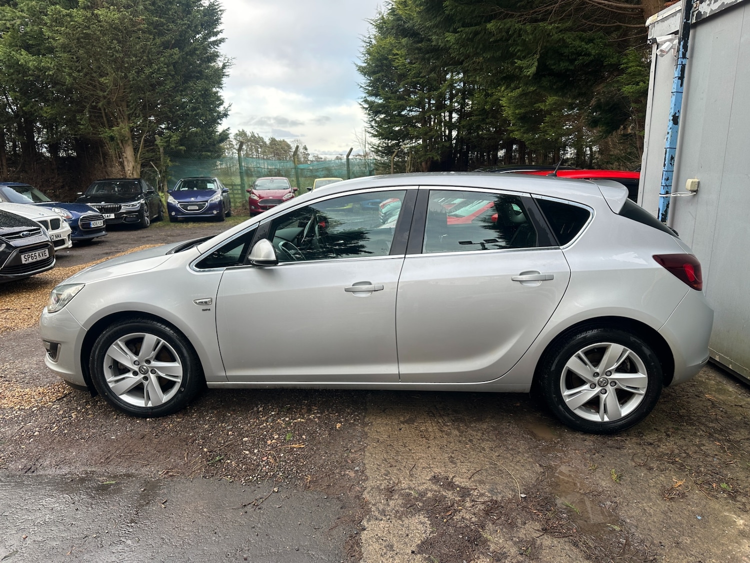 Used Vauxhall Astra 2015 for sale - 77877899: Photo 4