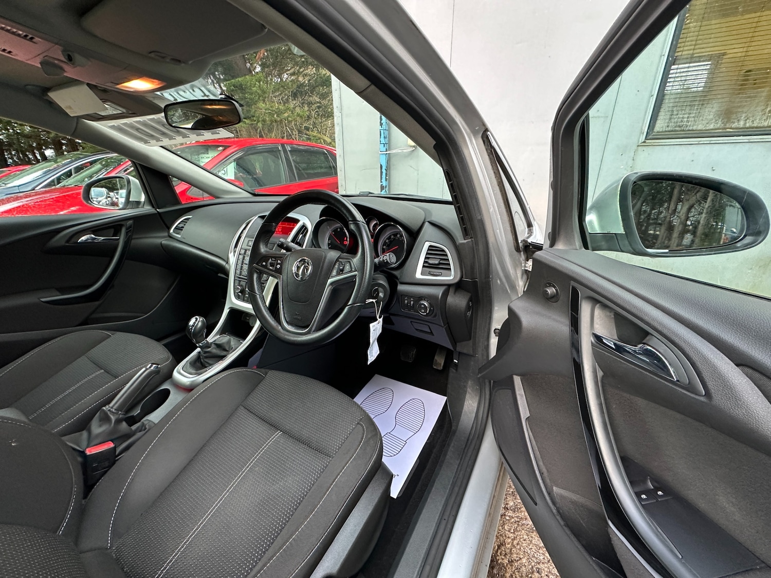 Used Vauxhall Astra 2015 for sale - 77877899: Photo 9