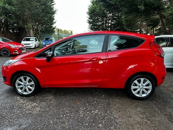 Used Ford Fiesta 2016 for sale - 76669443: Photo