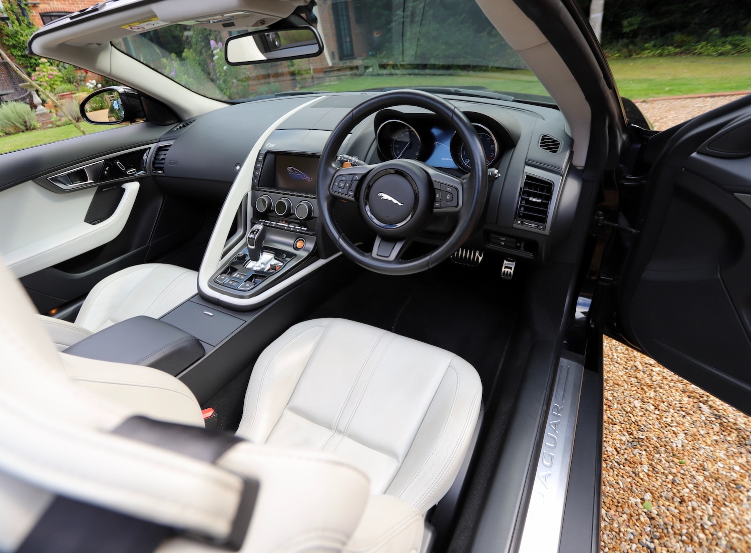 Used Jaguar F-Type 2013 for sale - 75891058: Photo 12