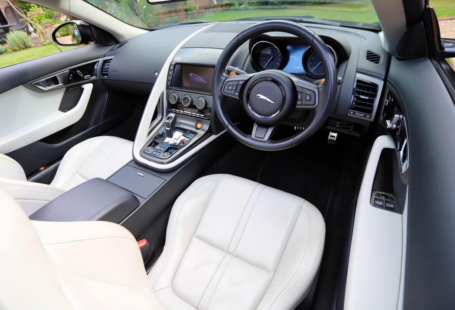 Used Jaguar F-Type 2013 for sale - 75891058: Photo 13