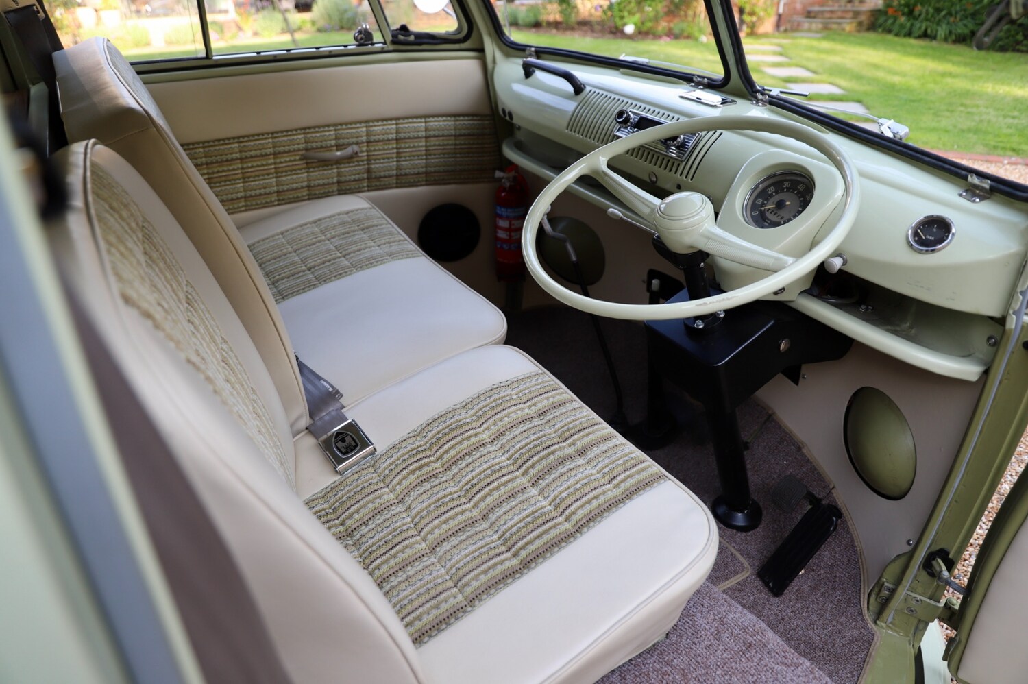 Used Volkswagen Campervan 1964 for sale - 75526451: Photo 10