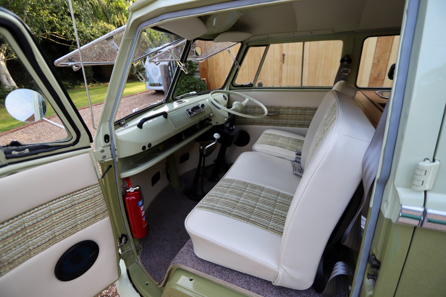 Used Volkswagen Campervan 1964 for sale - 75526451: Photo 11