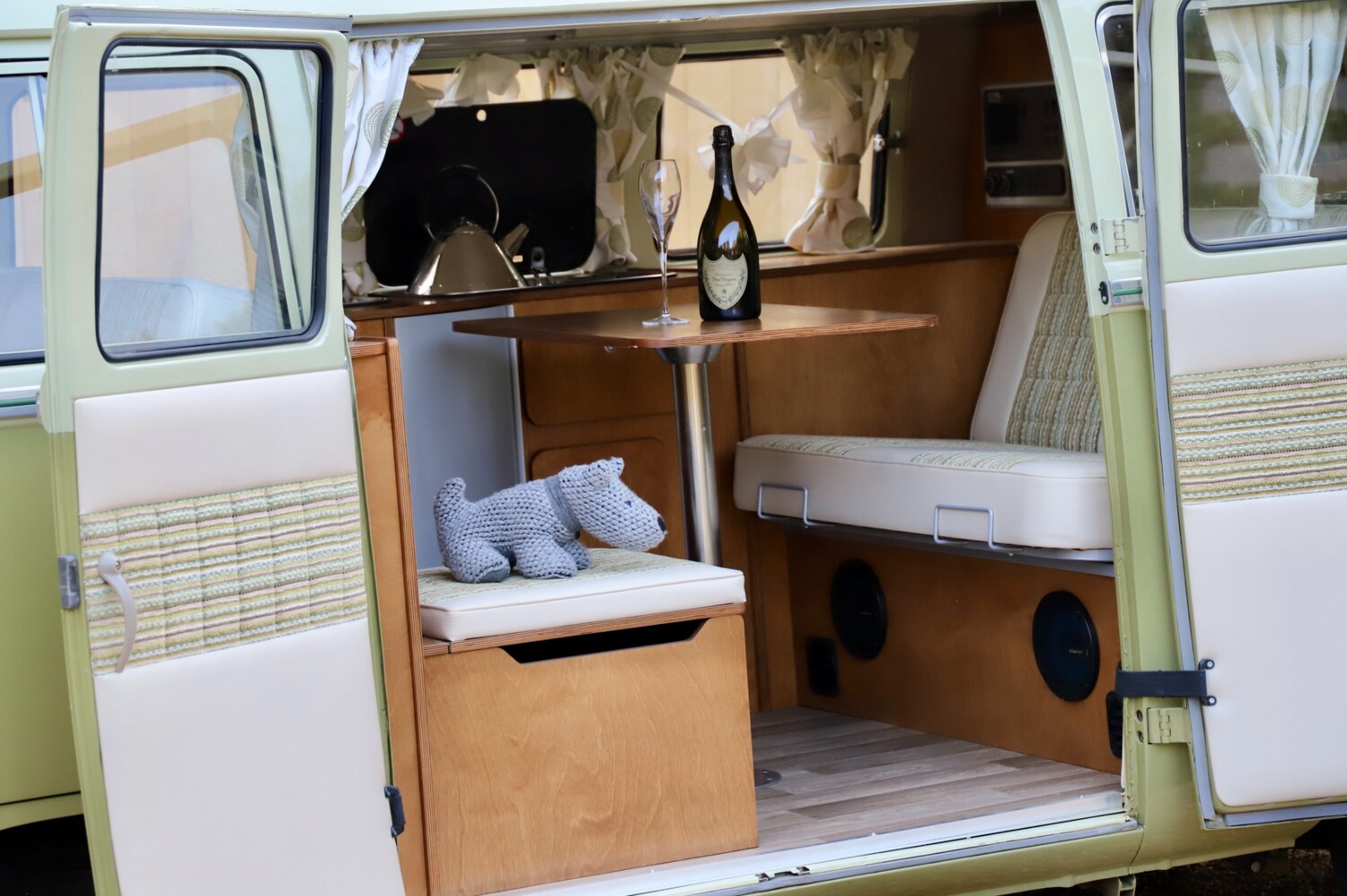 Used Volkswagen Campervan 1964 for sale - 75526451: Photo 20