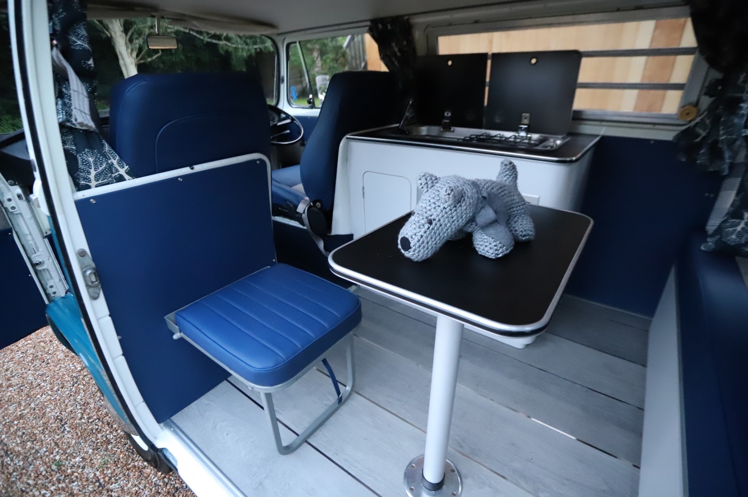 Used Volkswagen Campervan 1973 for sale - 76232695: Photo 10