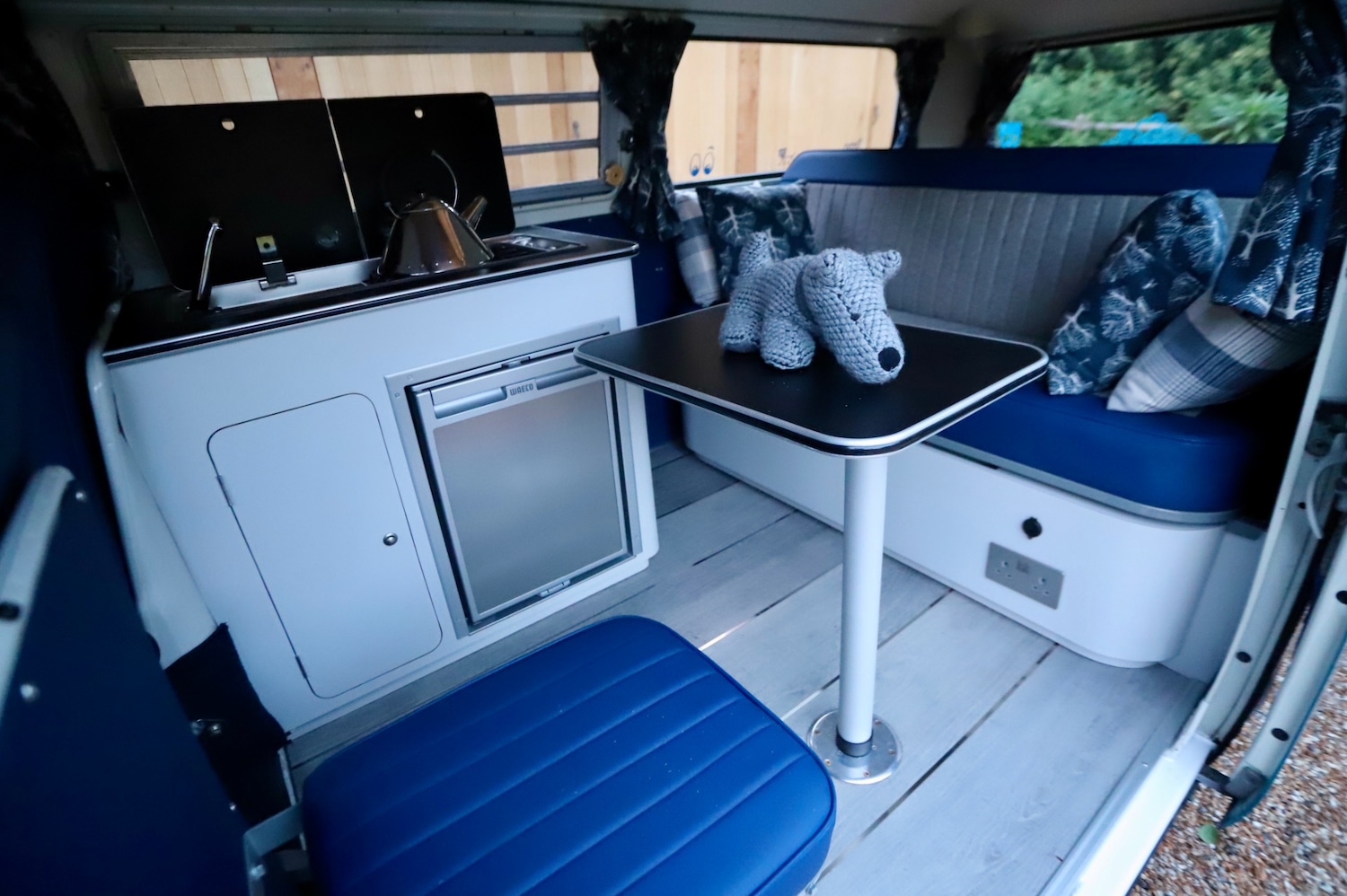 Used Volkswagen Campervan 1973 for sale - 76232695: Photo 11