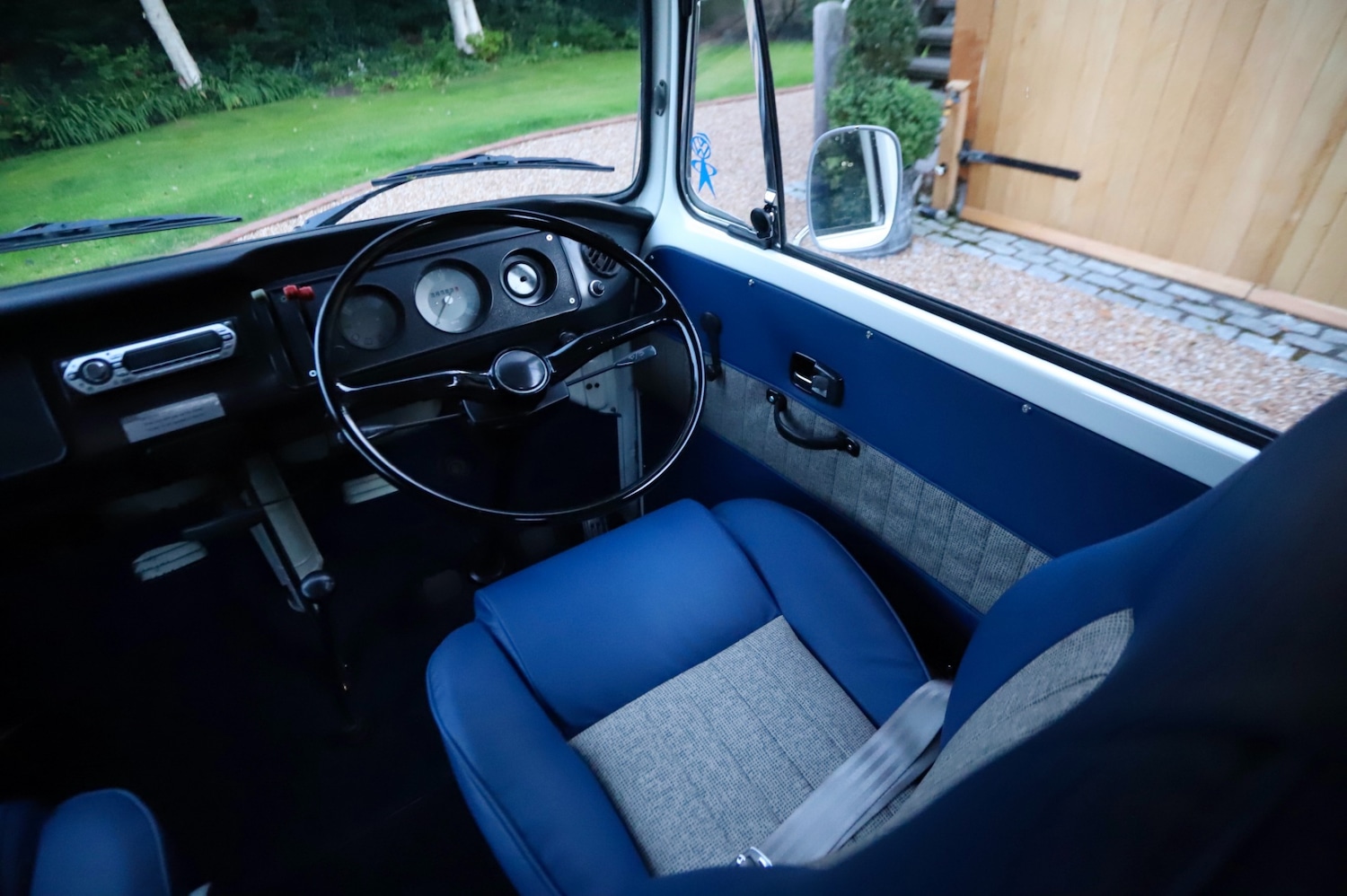 Used Volkswagen Campervan 1973 for sale - 76232695: Photo 12