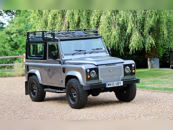 Used Land Rover Defender 2010 for sale - 79206221: Photo