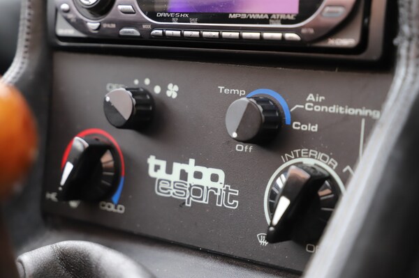 Used Lotus Esprit 1988 for sale - 73711757: Photo 24