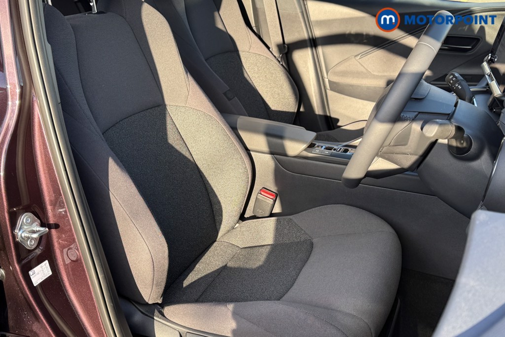 Used Toyota C-HR 2024 for sale - 76697172: Photo 18