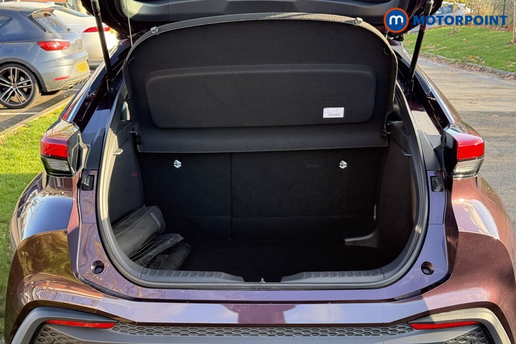 Used Toyota C-HR 2024 for sale - 76697172: Photo 30