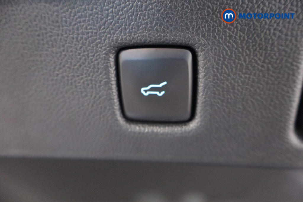 Used Ford Kuga 2022 for sale - 76638257: Photo 30