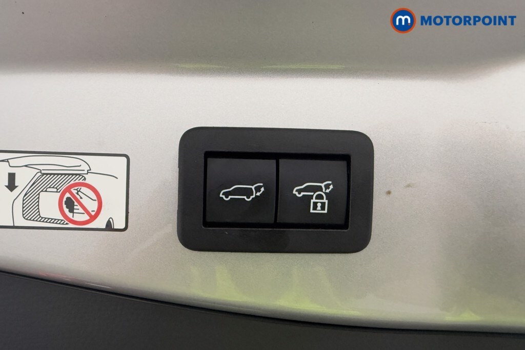 Used Toyota C-HR 2024 for sale - 76080118: Photo 34