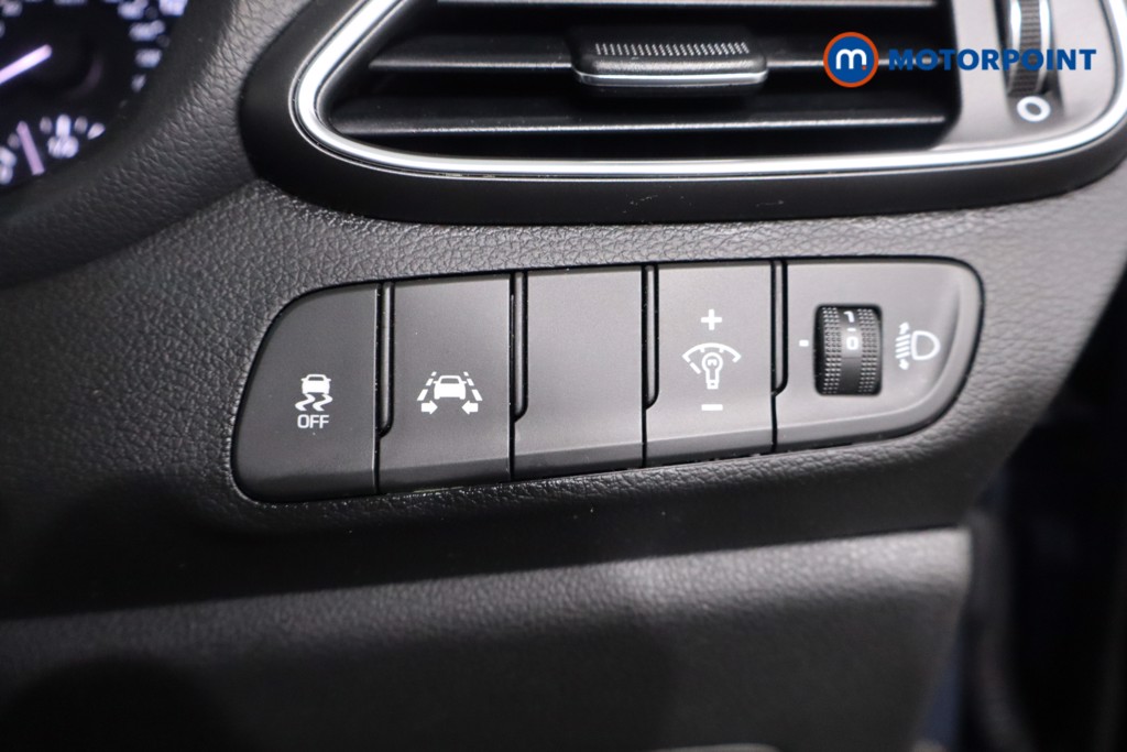 Used Hyundai i30 2017 for sale - 77904120: Photo 28