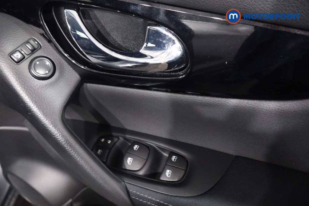 Used Nissan Qashqai 2021 for sale - 77023615: Photo 33