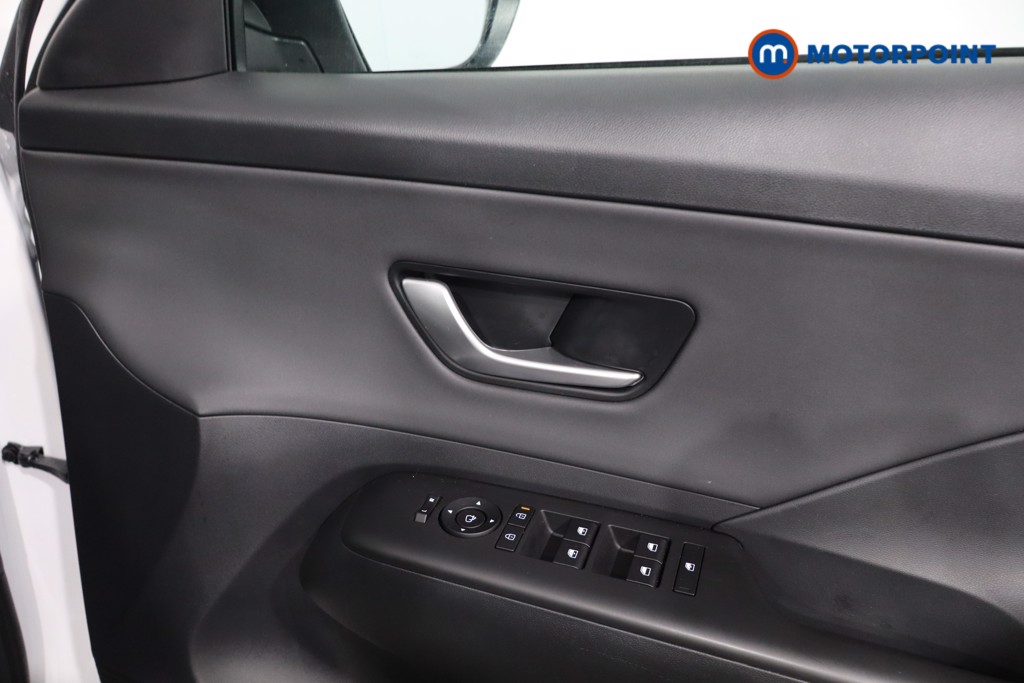 Used Hyundai KONA 2025 for sale - 77699057: Photo 32