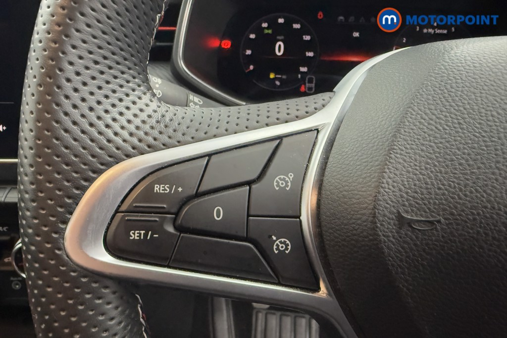 Used Renault Clio 2023 for sale - 77458742: Photo 12