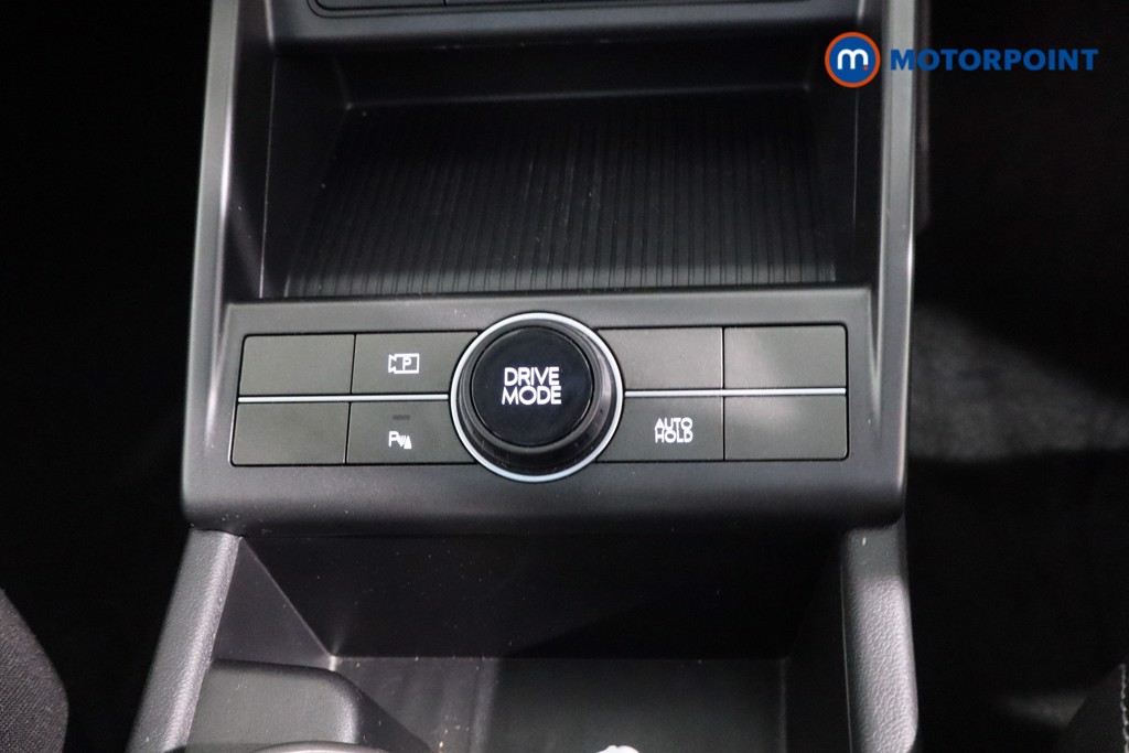 Used Hyundai KONA 2025 for sale - 77650700: Photo 28