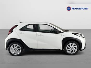 Used Toyota Aygo X 2023 for sale - 79502671: Photo