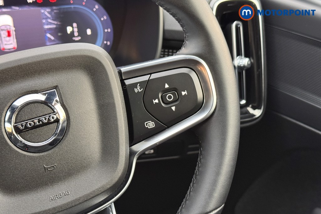 Used Volvo XC40 2024 for sale - 76628359: Photo 11