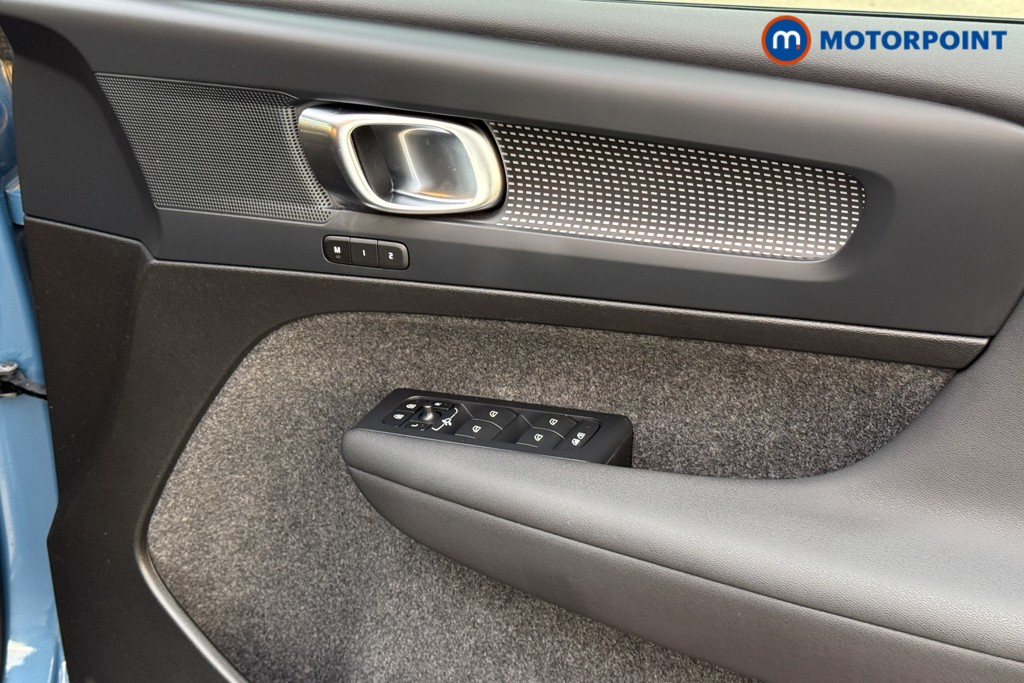 Used Volvo XC40 2024 for sale - 76628359: Photo 19