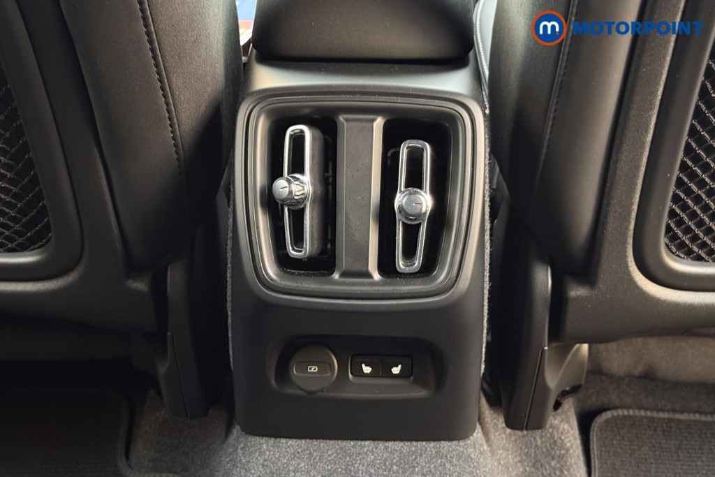 Used Volvo XC40 2024 for sale - 76628359: Photo 30