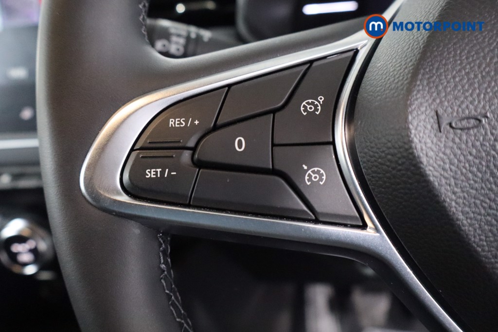 Used Renault Clio 2024 for sale - 76946187: Photo 15