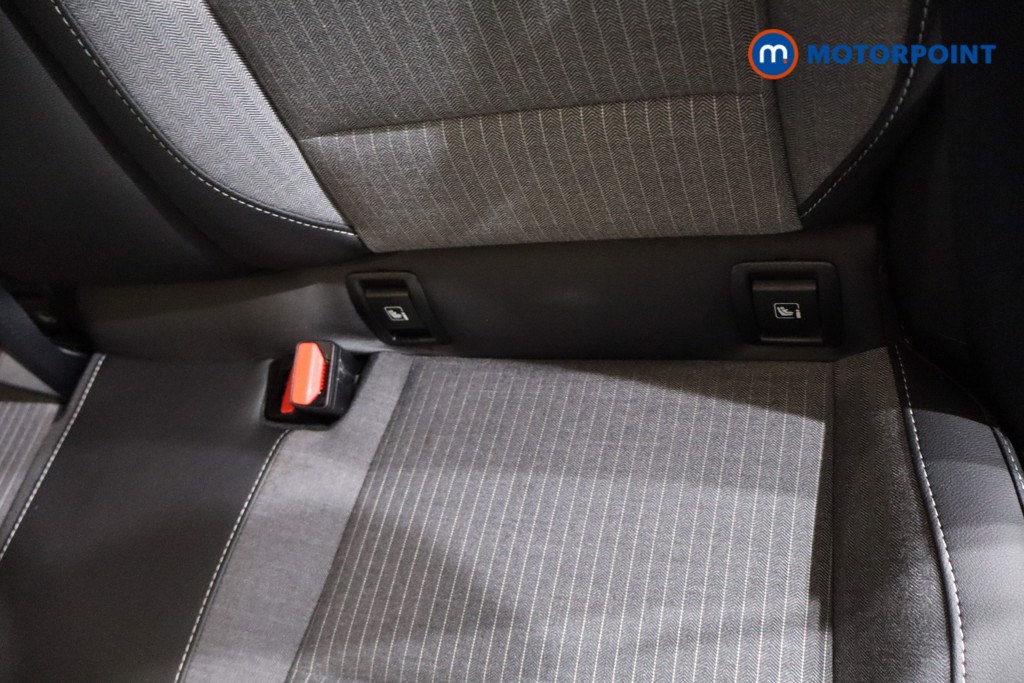 Used Renault Clio 2024 for sale - 76946187: Photo 41