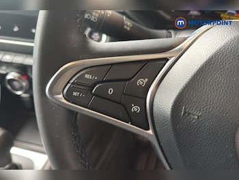 Used Renault Captur 2023 for sale - 79220252: Photo