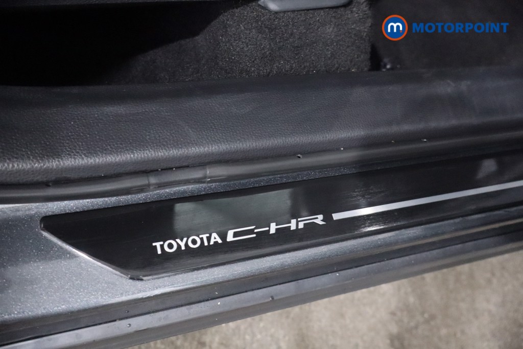 Used Toyota C-HR 2024 for sale - 76553309: Photo 28