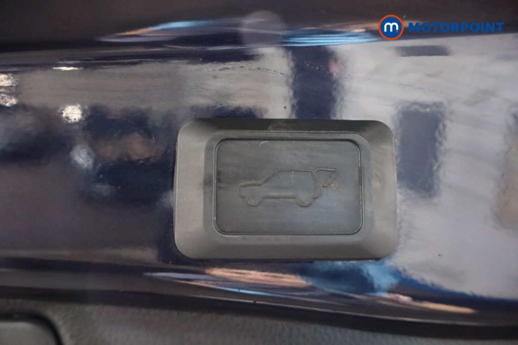 Used Toyota RAV4 2020 for sale - 76526737: Photo 47