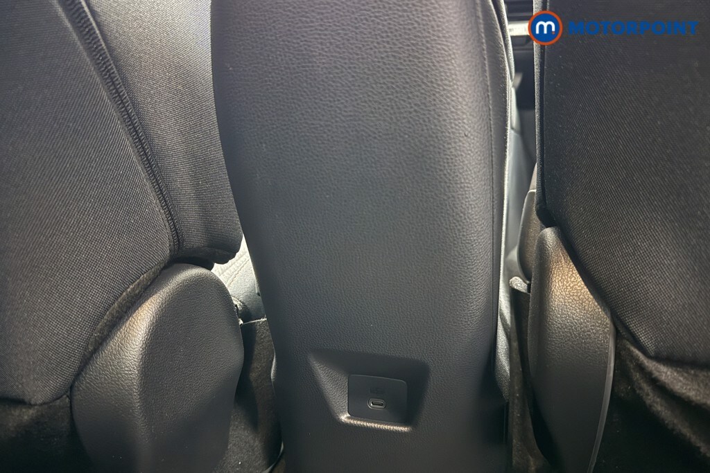 Used Toyota C-HR 2024 for sale - 76105020: Photo 31
