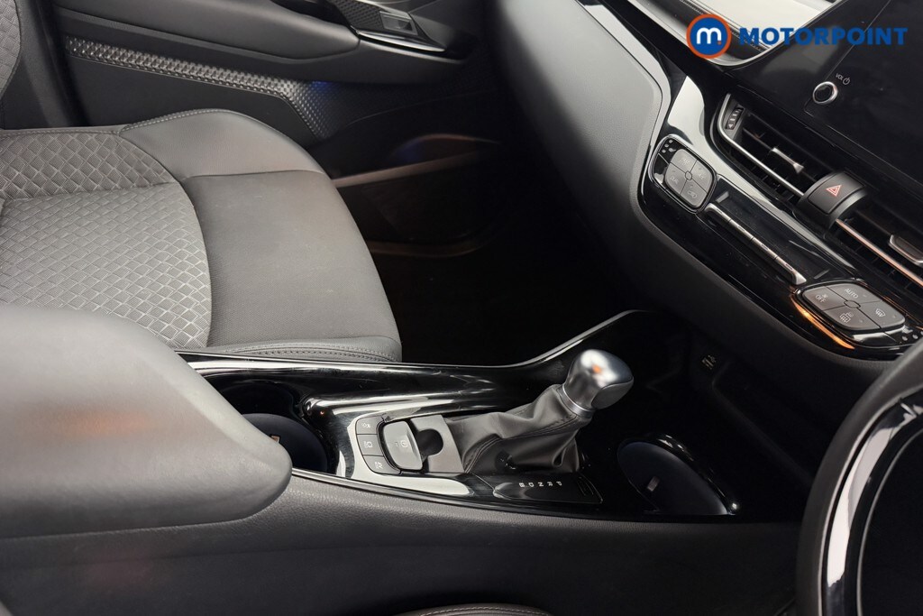 Used Toyota C-HR 2022 for sale - 76232075: Photo 24