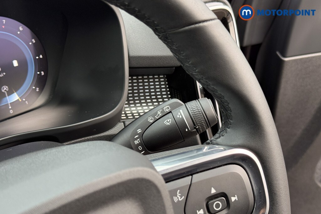 Used Volvo XC40 2024 for sale - 77136514: Photo 25