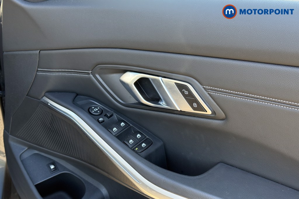 Used BMW 3 Series 2022 for sale - 76758316: Photo 21