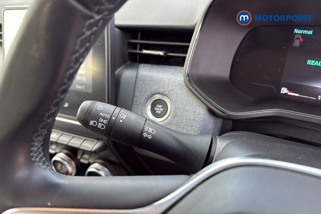 Used Renault Clio for sale - 77901944: Photo 14