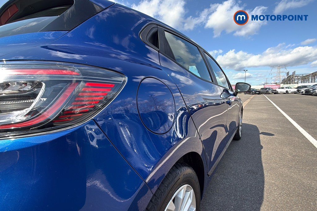 Used Renault Clio for sale - 77901944: Photo 38