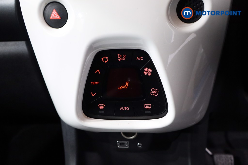 Used Toyota AYGO 2020 for sale - 76340869: Photo 28