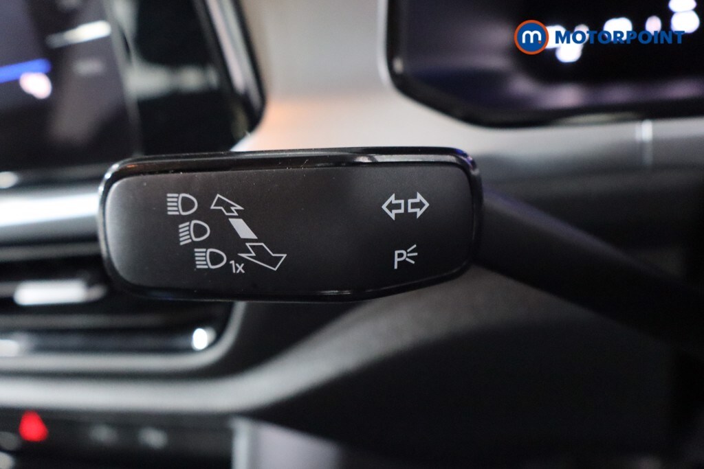 Used Volkswagen T-Roc 2023 for sale - 76157636: Photo 27