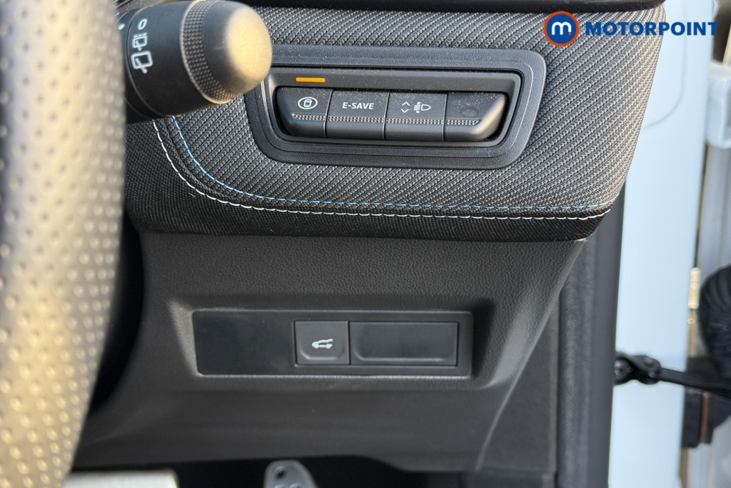 Used Renault Other 2024 for sale - 76739044: Photo 25