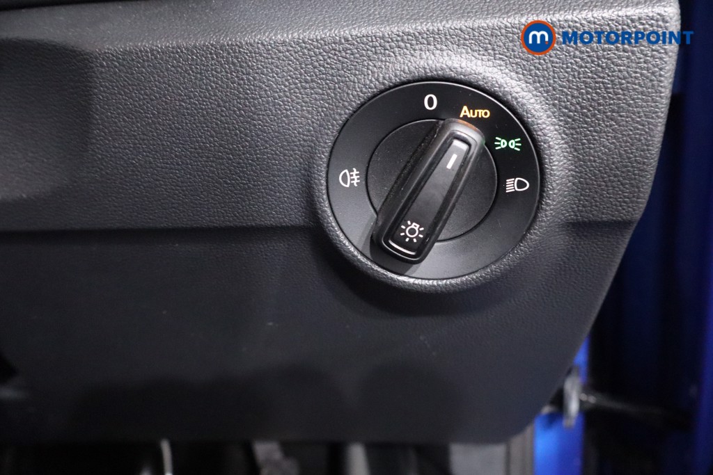 Used Volkswagen T-Roc 2023 for sale - 77747175: Photo 25