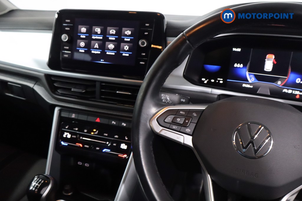 Used Volkswagen T-Roc 2023 for sale - 77747175: Photo 27