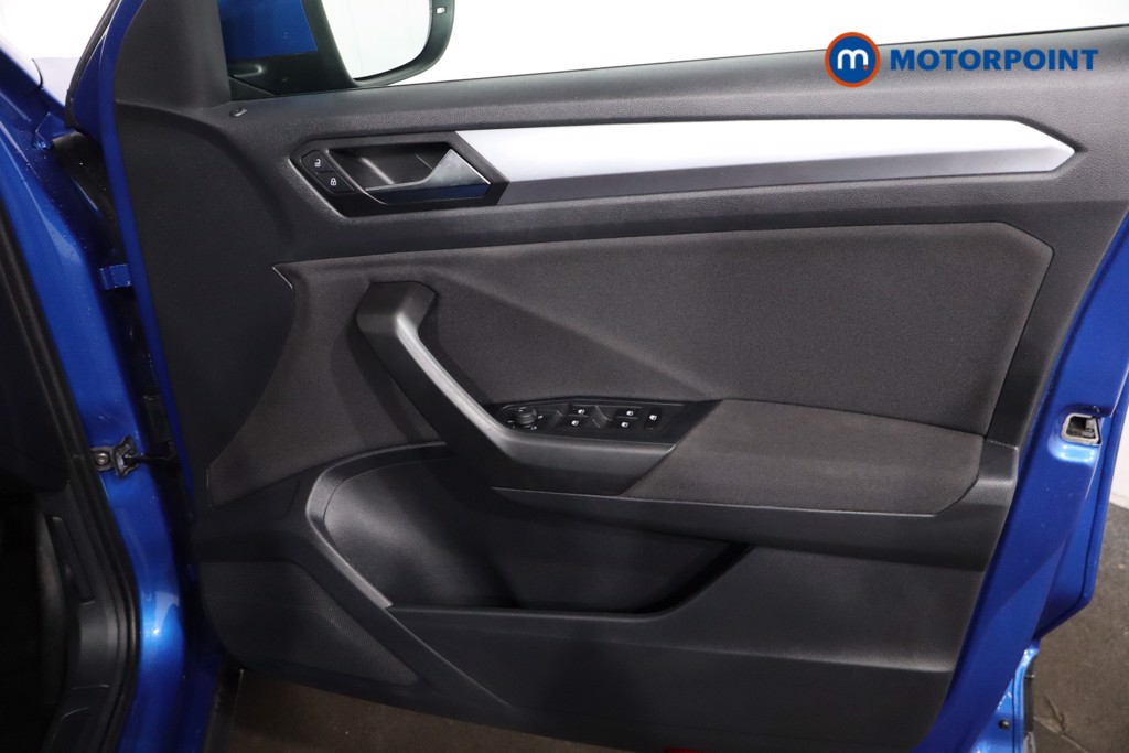 Used Volkswagen T-Roc 2023 for sale - 77747175: Photo 31