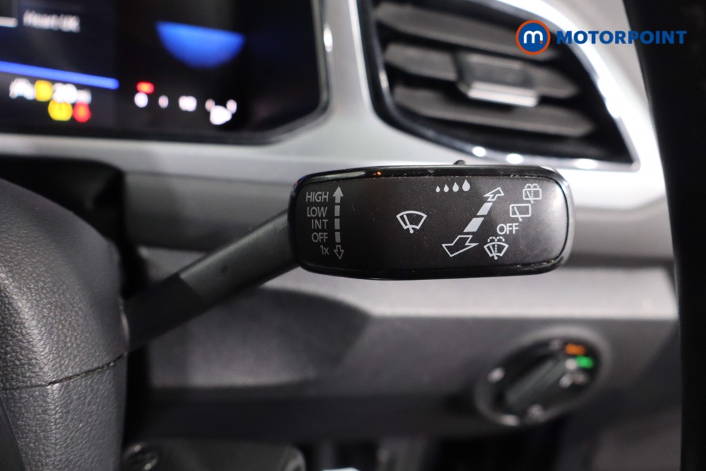 Used Volkswagen T-Roc for sale - 77000344: Photo 28