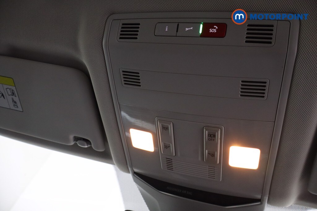 Used Volkswagen T-Roc for sale - 77000344: Photo 30