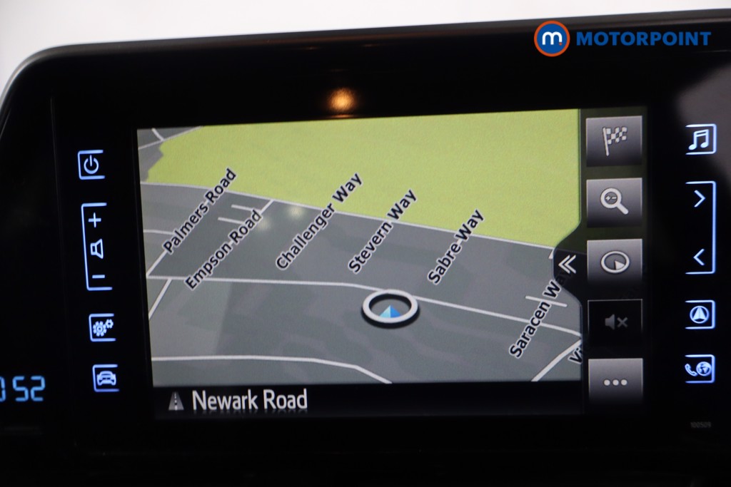 Used Toyota C-HR 2017 for sale - 77688479: Photo 10