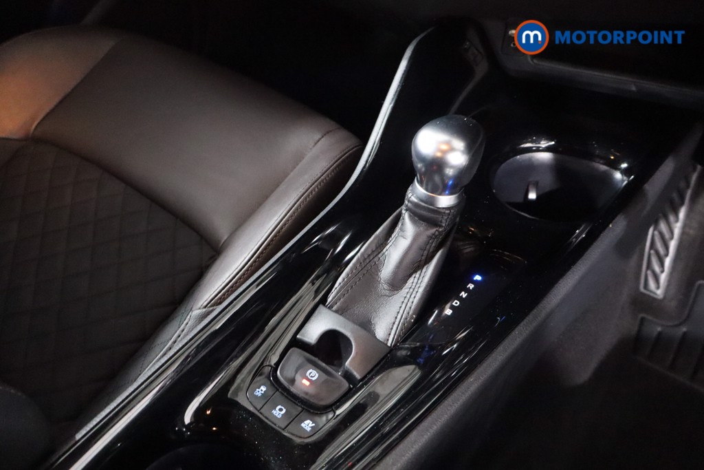 Used Toyota C-HR 2017 for sale - 77688479: Photo 25