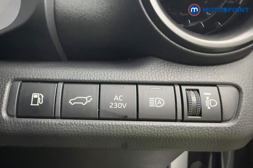 Used Toyota C-HR 2024 for sale - 76303318: Photo 25